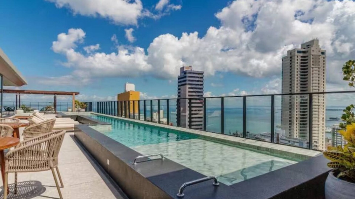 Vitoria Apartment | Alive Victory Corridor: Sea View!