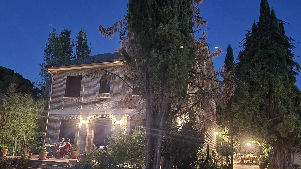 Distrito Centro Ski Chalet | Aljubea: Rest and Nature 15km from Córdoba