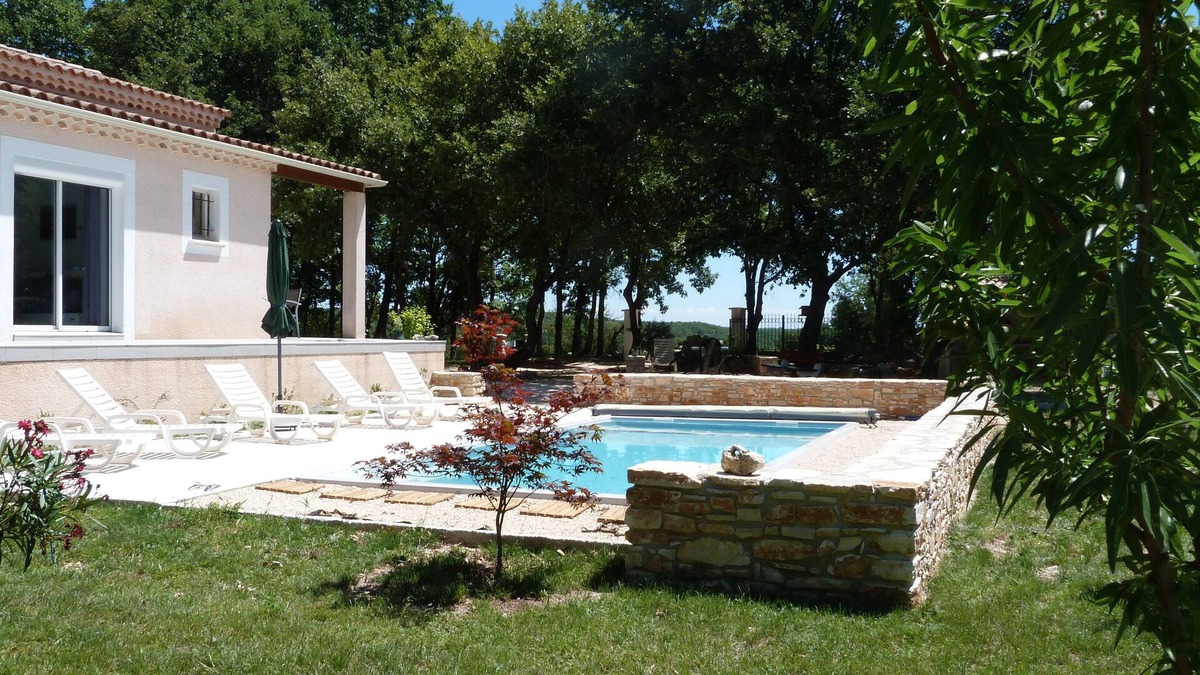 Barjac Villa | All air-conditioned villa with swimming pool 6 to 7 people