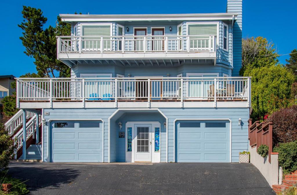 Marine Terrace House | All Decked Out in Cambria