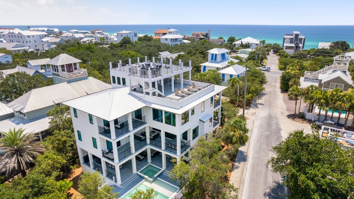 Santa Rosa Beach House | All Decked Out Seagrove by AvantStay | Priv Pool+Hot Tub, Ocean Views!