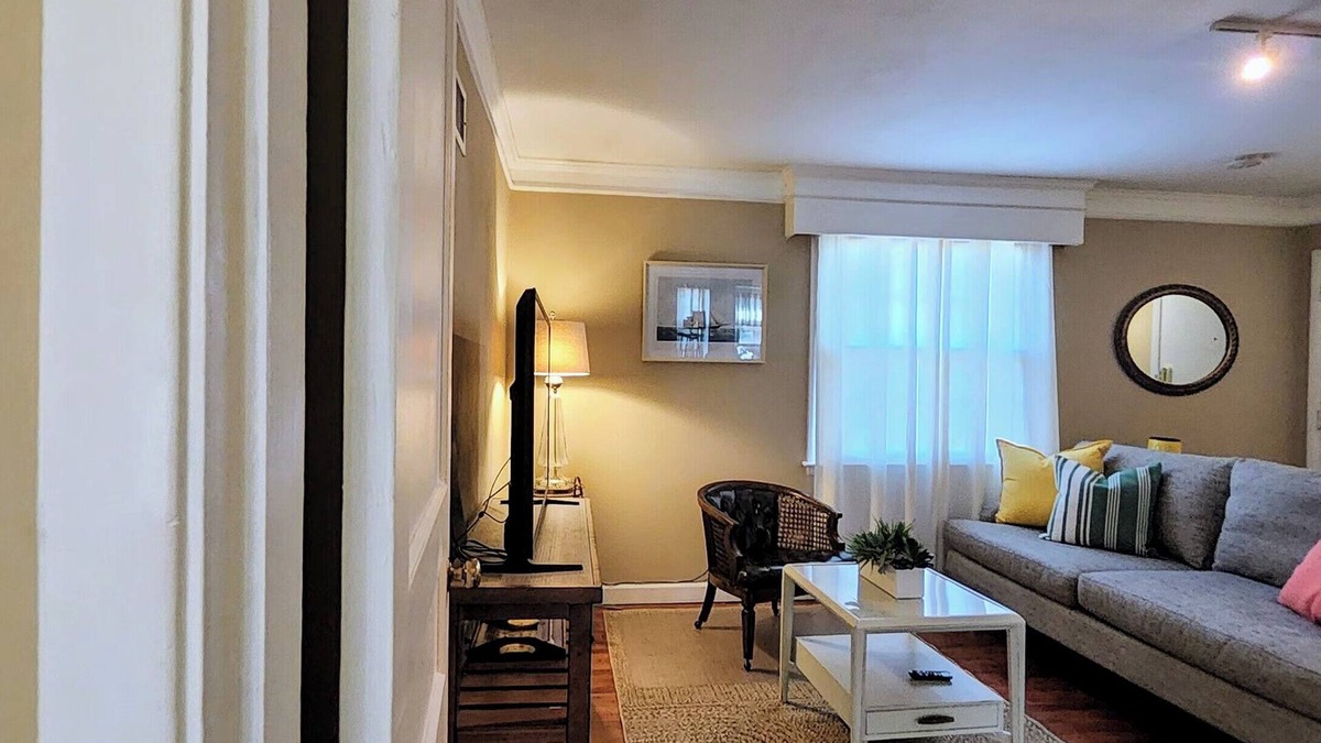 West End Condo | All in Reach, 2BR in West End