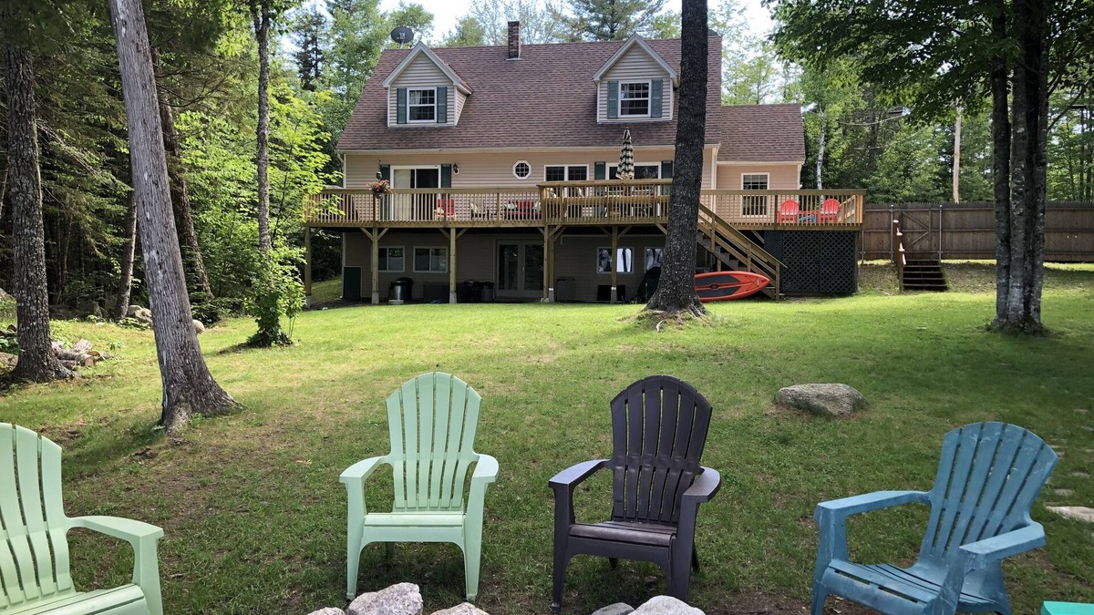 Penobscot House | All Season, WATERFRONT, family friendly, 7-bedroom vacation home on Toddy Pond