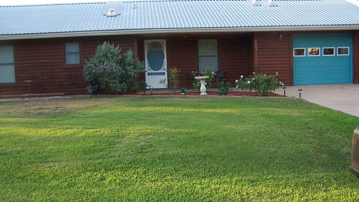 Fayetteville House | All you need to bring is you!