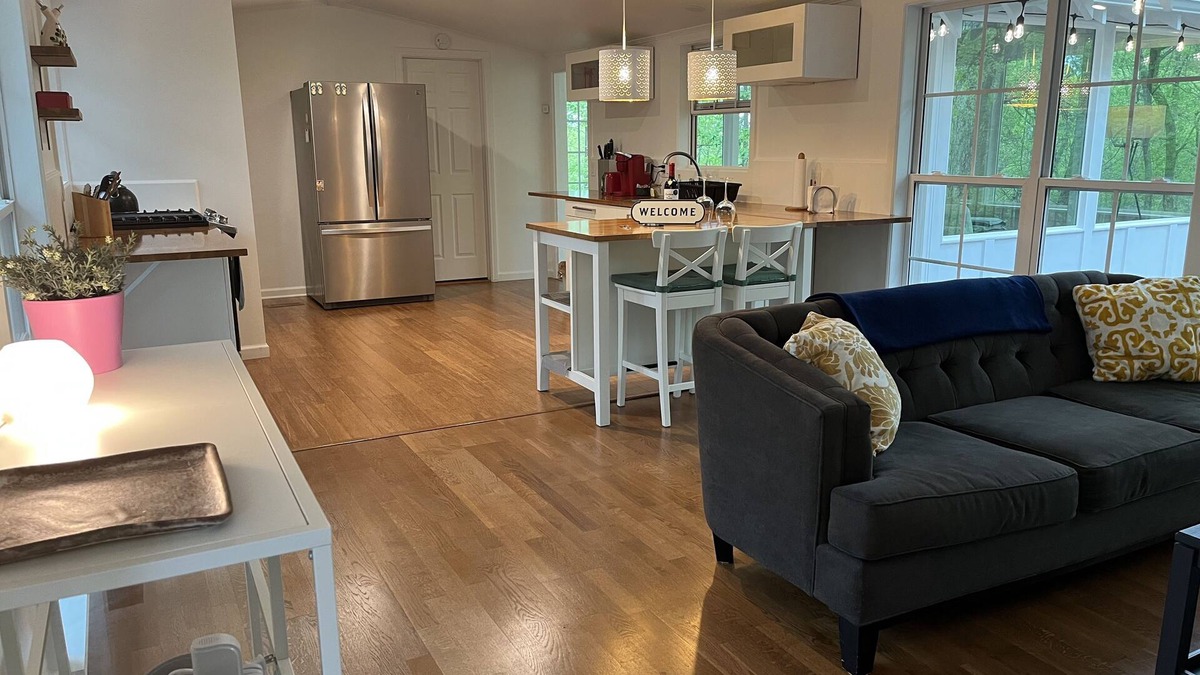 Woodstock House | Allatoona Getaway in the heart of Red Top State Park!
