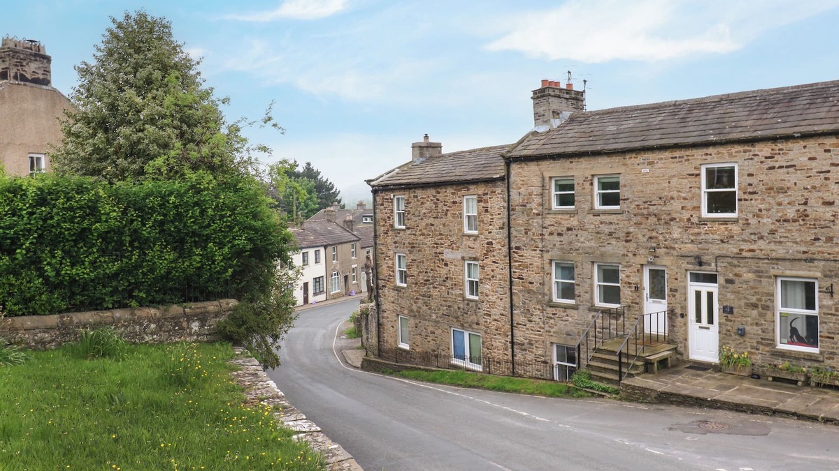 Reeth Cottage | ALMA HOUSE, pet friendly, character holiday cottage in Reeth