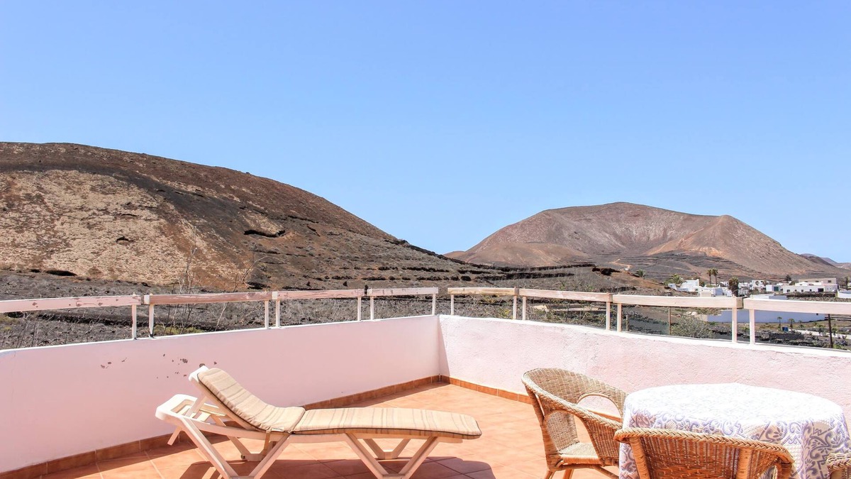 Guatiza Bed & Breakfast | Alma Libre Bed and Breakfast