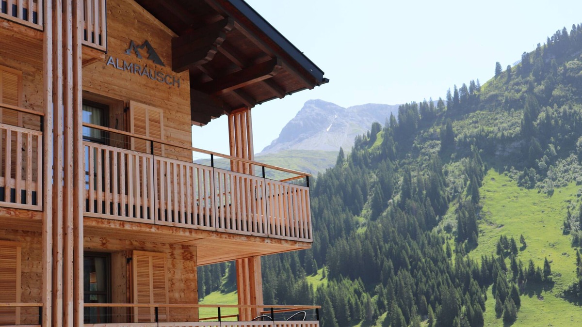 Lech am Arlberg Apartment | Almrausch BoutiqueChalet - Apartment TOP 1