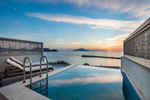 Finiki Apartment | Almyra Boutique Suites with Private Pool -Finiki