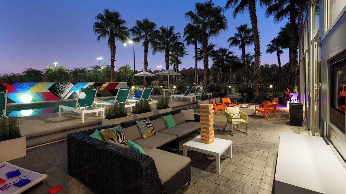 Northside Hotel | Aloft Jacksonville Airport