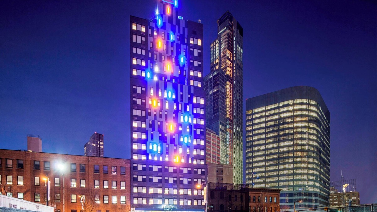 Hunters Point Hotel | Aloft Long Island City - Manhattan View
