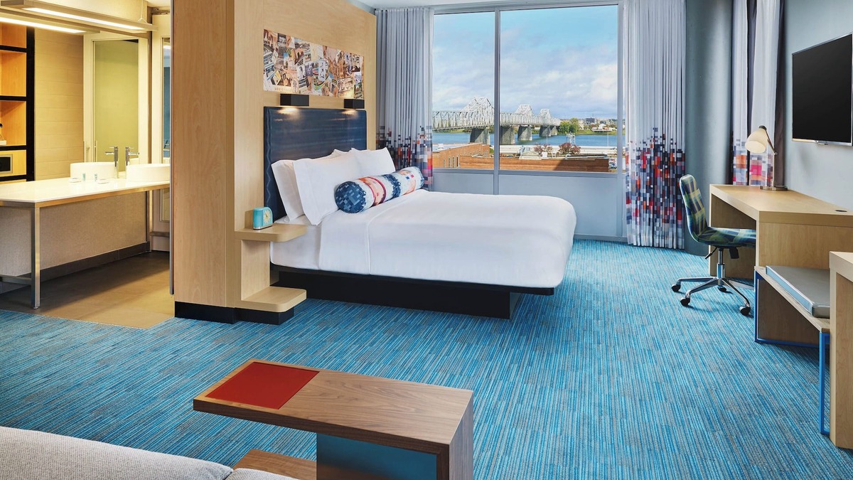 Downtown Louisville Hotel | Aloft Louisville Downtown