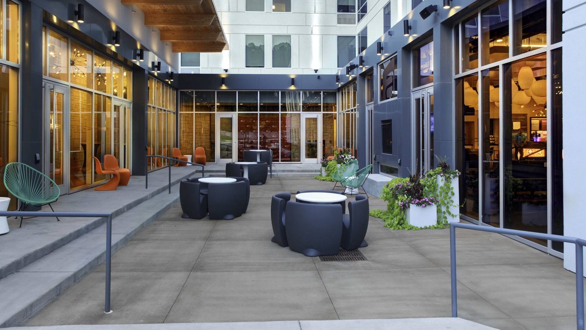 Umstead Hotel | Aloft Raleigh-Durham Airport Brier Creek
