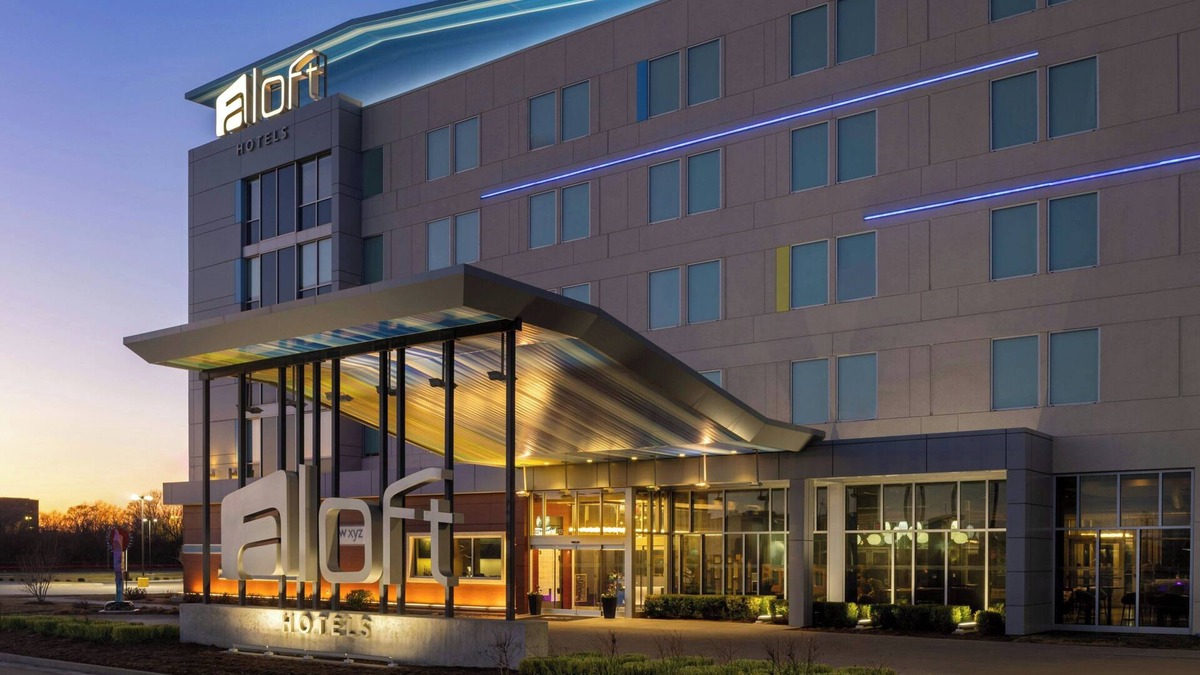 Greenwich Hotel | Aloft Wichita