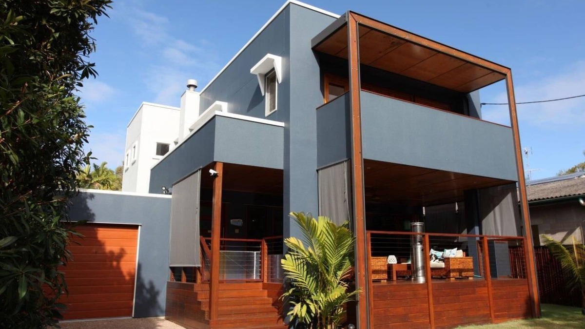 Dicky Beach House | Aloha from Moffat Beach