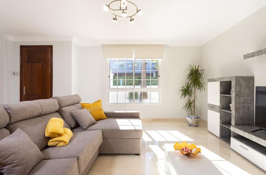 Las Cuevas Apartment | Alojamiento acogedor y tranquilo