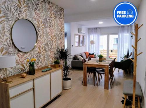 Camino de Ronda Apartment | Alojamientos Cayetino, parking gratuito