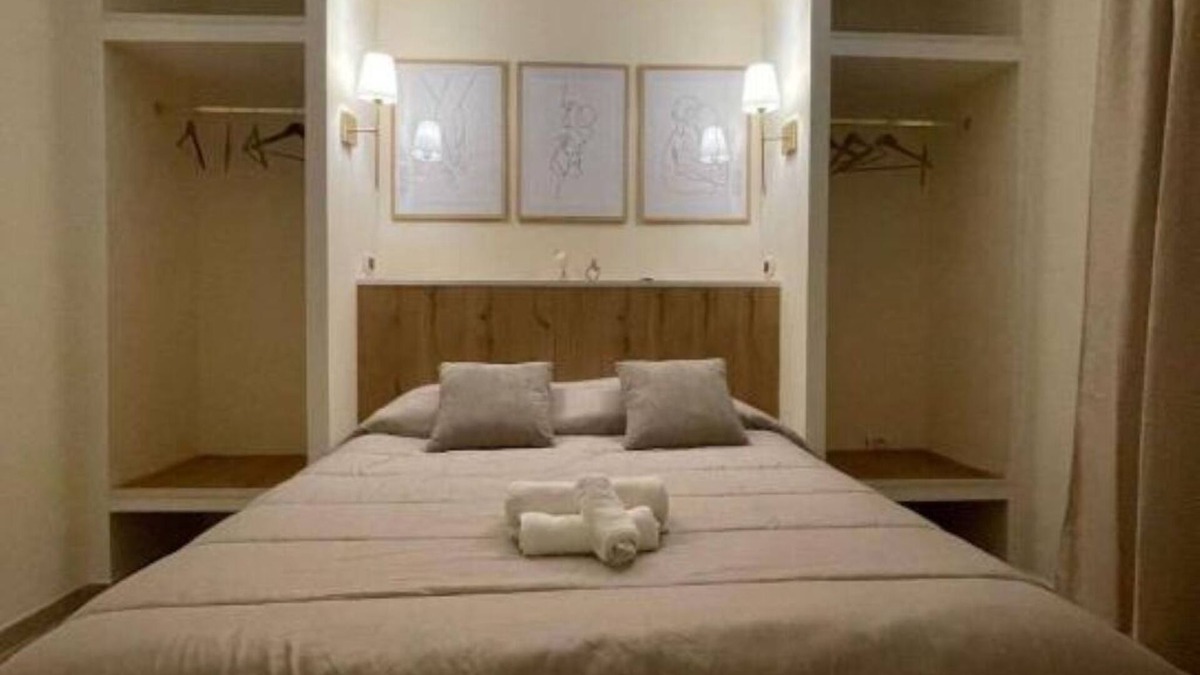Cosenza Apartment | Along Crati River, mini apartment, vico Postierla, historic center.