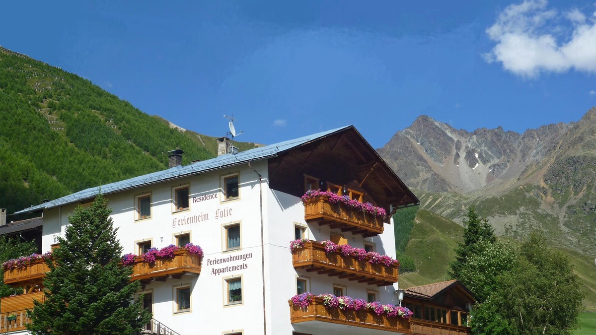 Melago House | Alpen Suite- New vacation apartment in a fantastic location with stunning panoramic views