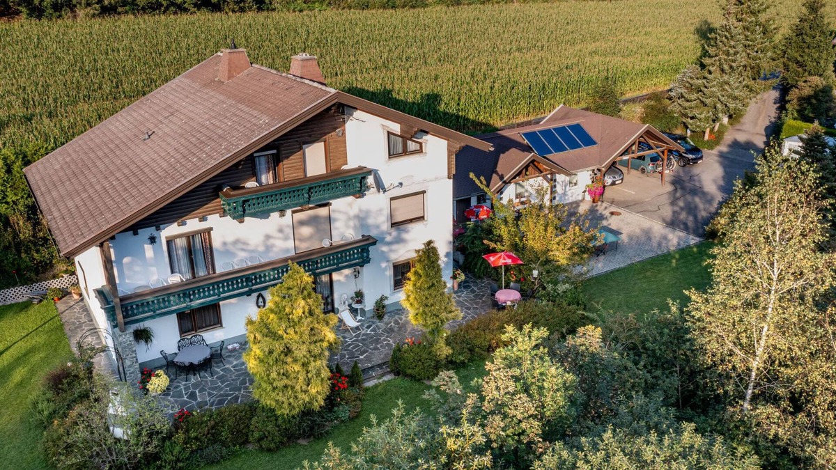 Agsdorf Apartment | Alpenrose Apartment 1 by Interhome