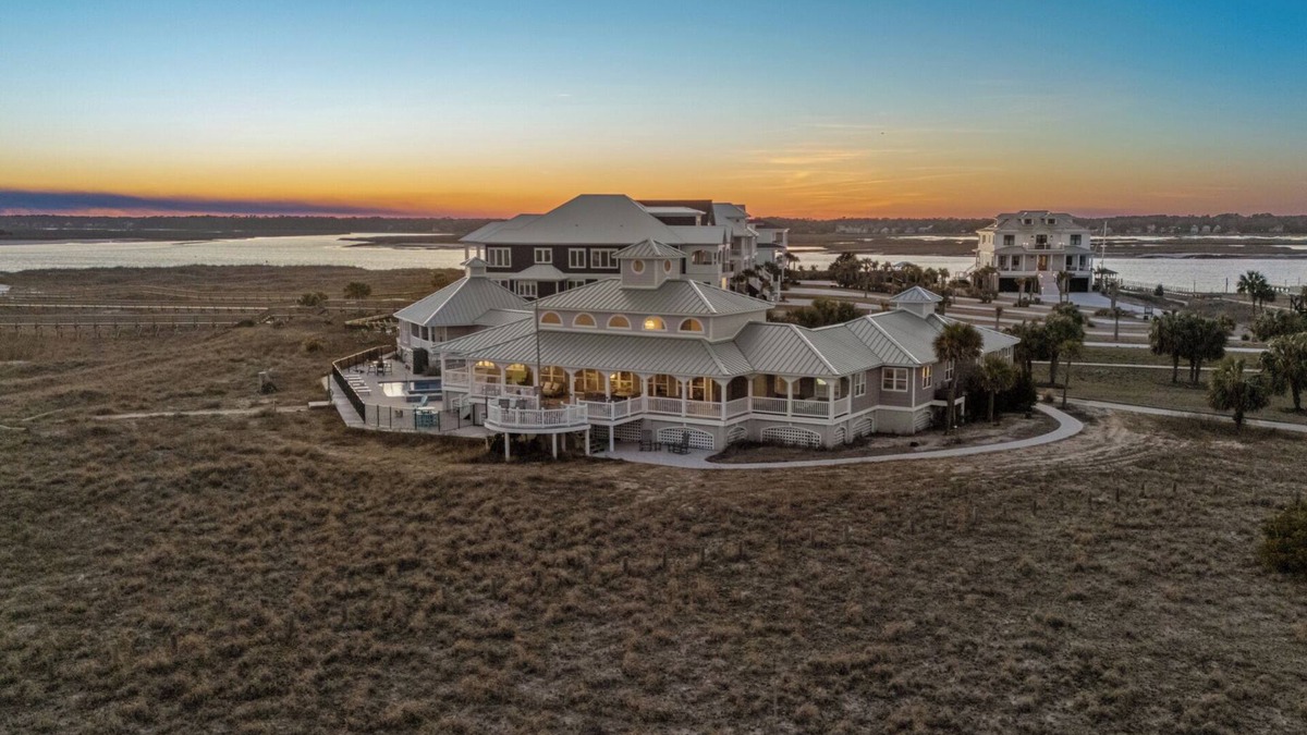 Inlet Harbour House | Alpha At The Point: Oceanfront, Private Pool & Hot Tub, Breathtaking Views