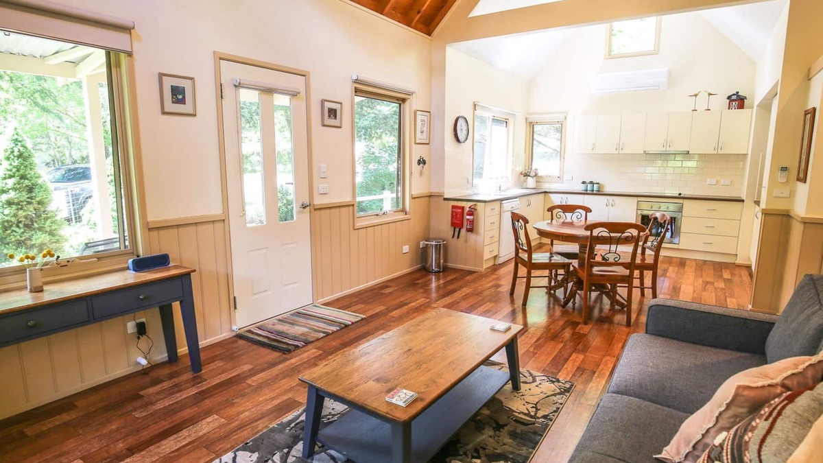 Harrietville Cottage | ALPINE ARNICA COTTAGE 1: Harrietville