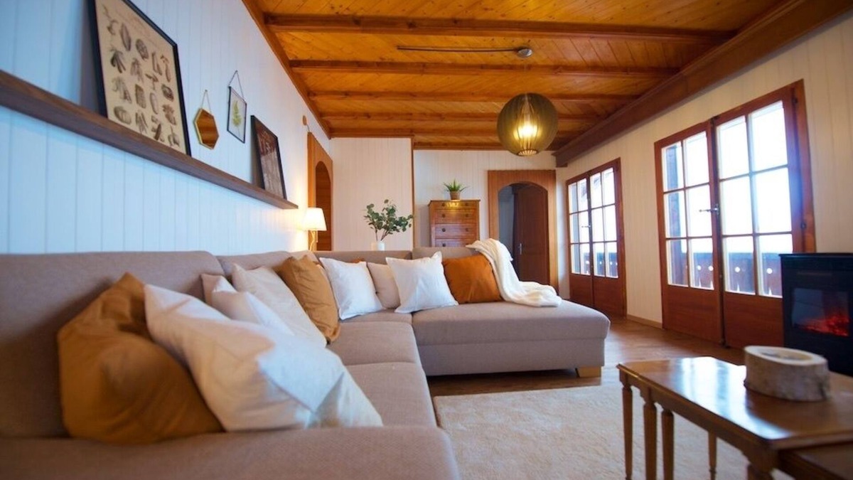 Leysin Ski Chalet | Alpine chalet with sauna and view of Les Diablerets