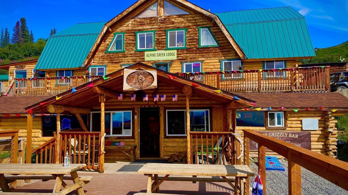 Cantwell Cabin | Alpine Creek Lodge-Denali Highway