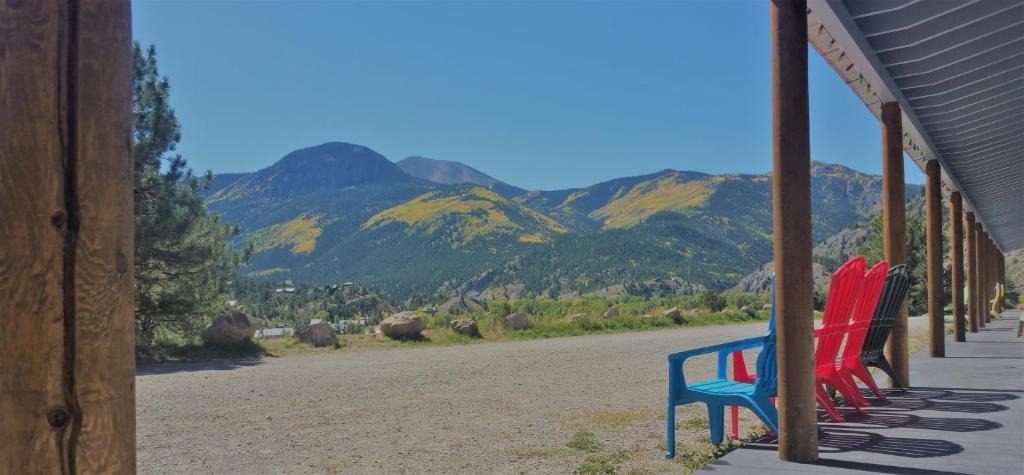 Lake City Hotel | Alpine Moose Lodge