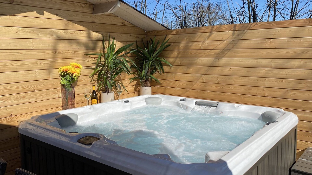 Ebersberg District Apartment | Alpine view between Munich and Rosenheim, by train in 21min to Munich