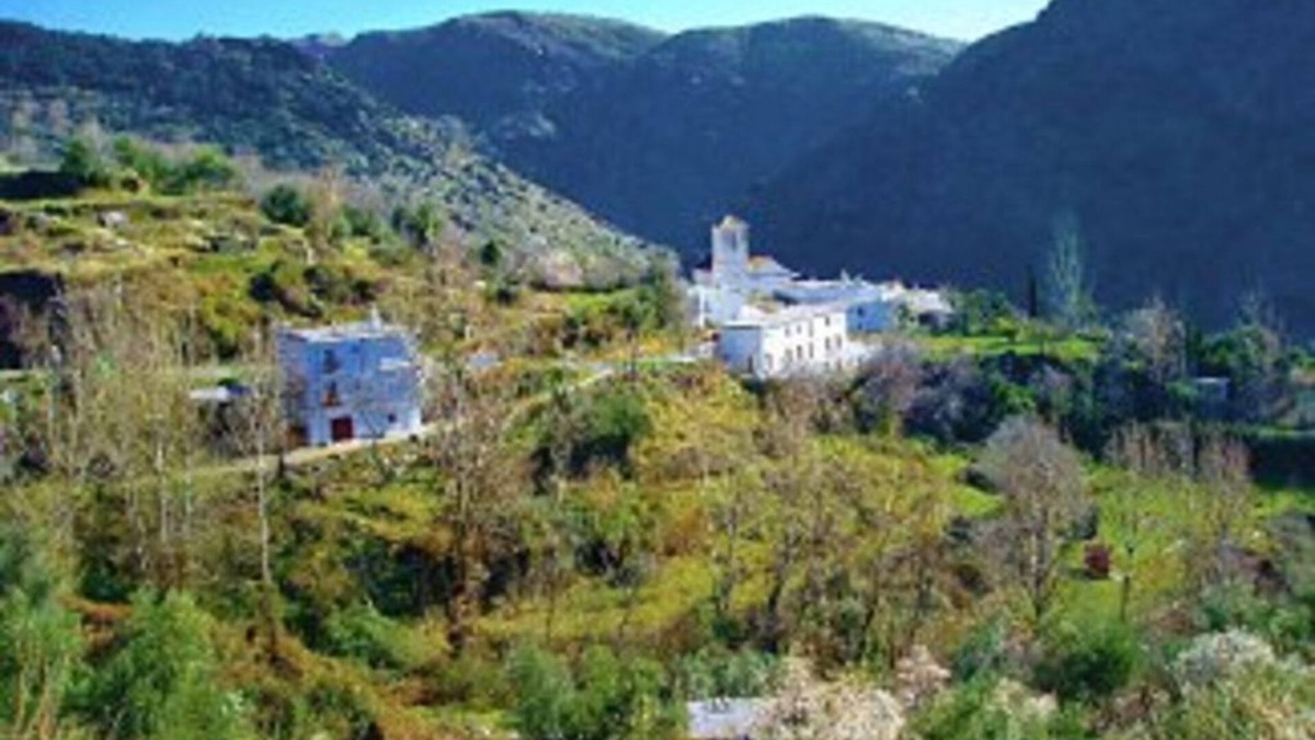 Ferreirola House | Alpujarras. 500 Year Old Stone House In Whitewashed Hamlet. A Walkers’ Heaven!