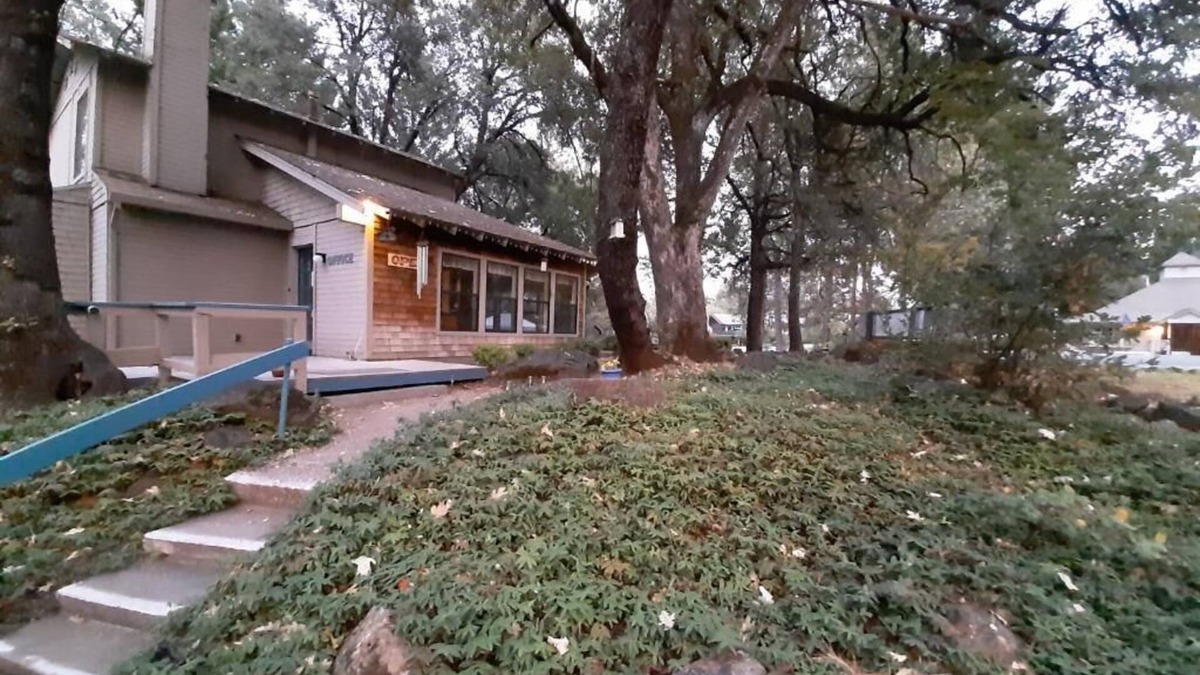 Alta Sierra Hotel | Alta Sierra Village Inn