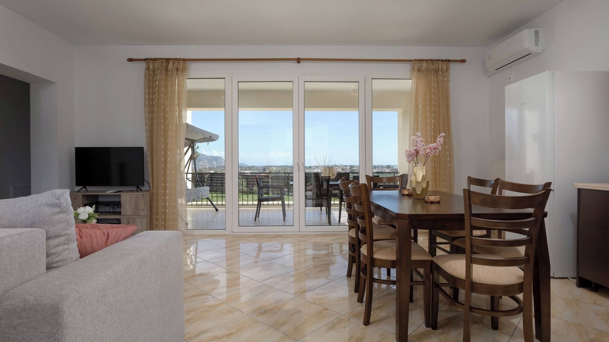 Kalpaki Apartment | Altamira Holiday Apartment : 2-bedroom apartment in Zakynthos near Laganas