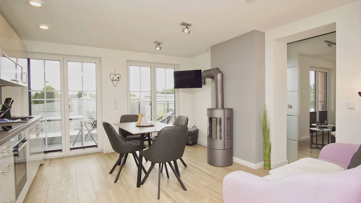 Lauterbach Apartment | Alte Fischfabrik Lauterbach Penthousewohnung Nr. 13 Glücksmomente