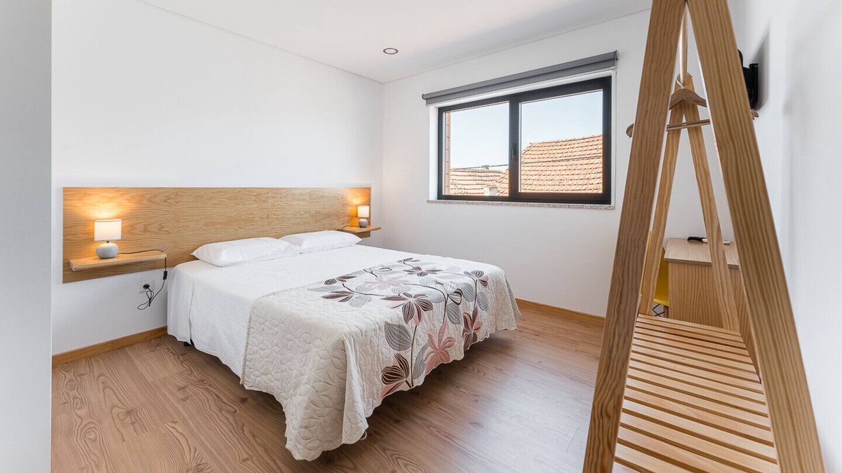 Mangualde Apartment | ALTIDO Adorable unit w/ Gym & Communal pool