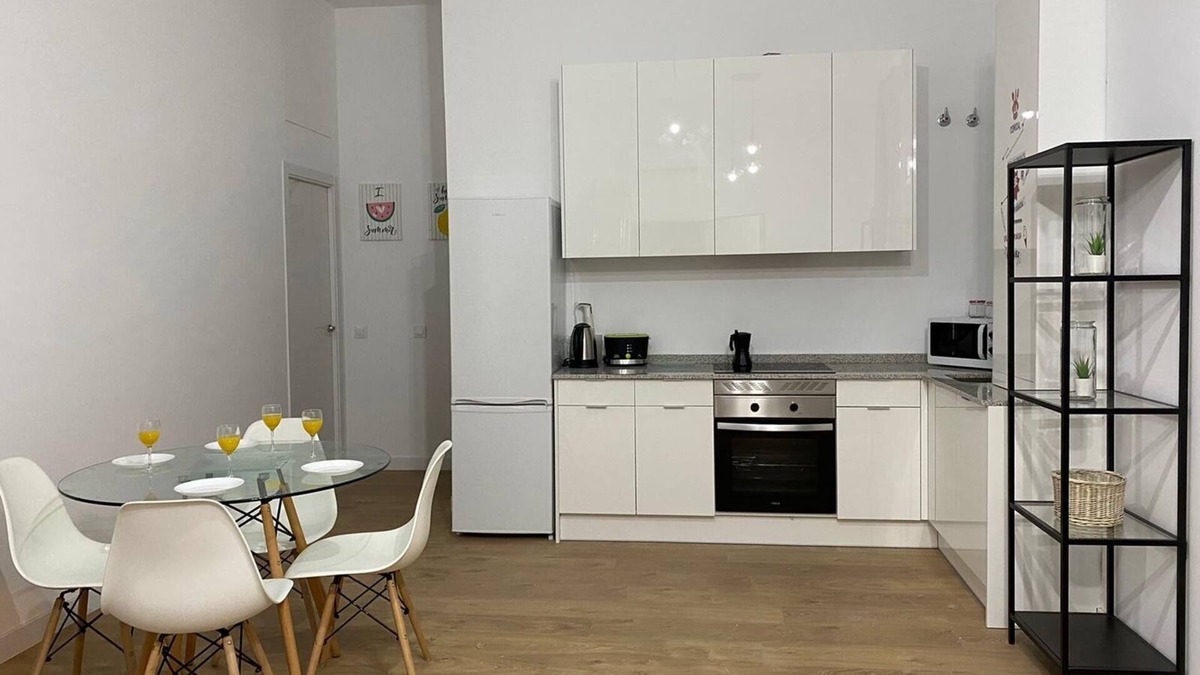 La Latina Apartment | Aluche Aparment C