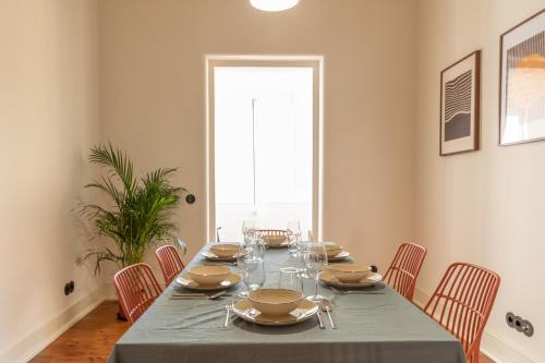 Areeiro Apartment | Alvalade 58 - Charming 2 bedroom apartment with AC near the airport and city center