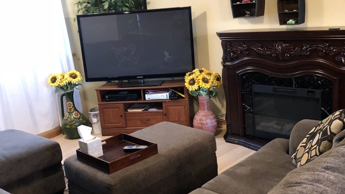 Lake Brownwood House | Always Home In Texas Cabin with WiFi, and plenty of yard.