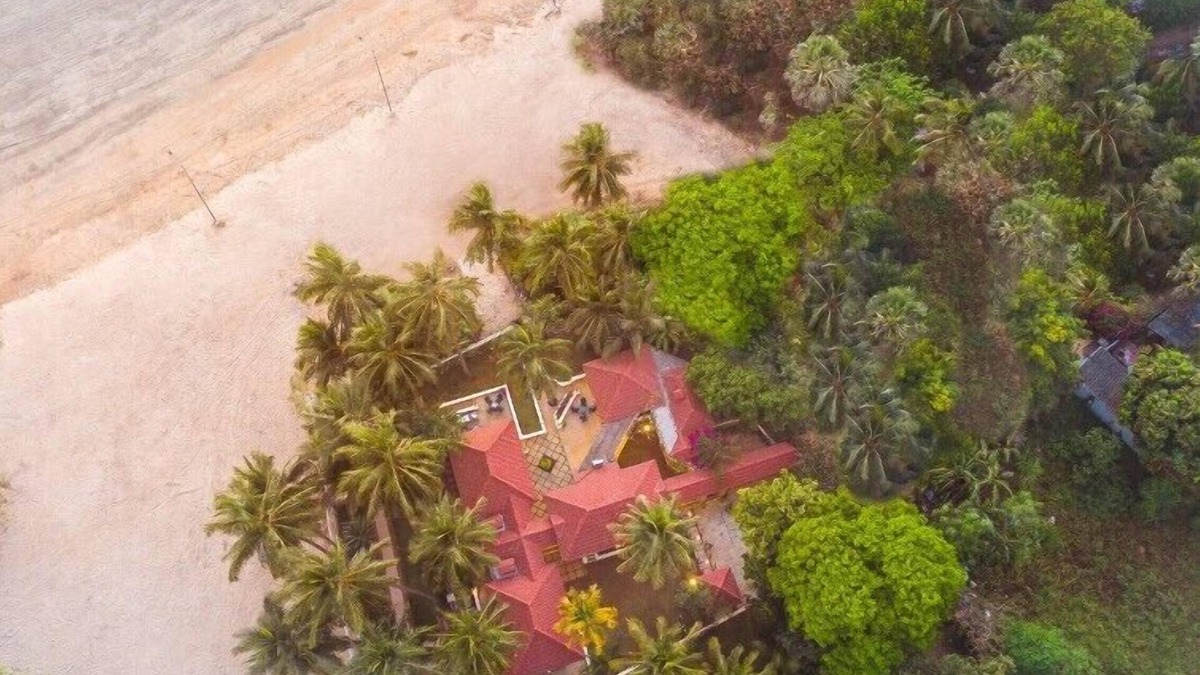 Mumbai Villa | amã Stays & Trails Beach House Madh Island, Mumbai