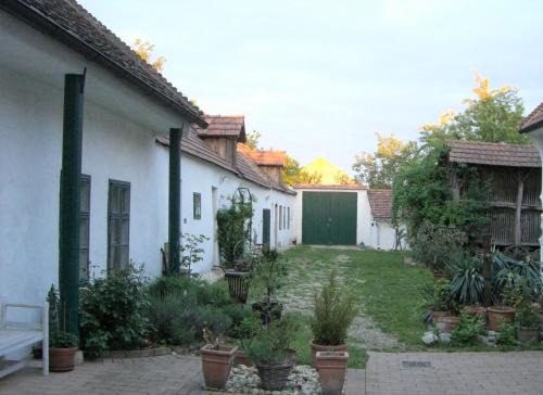 Parndorf Apartment | Am Ziegenhof