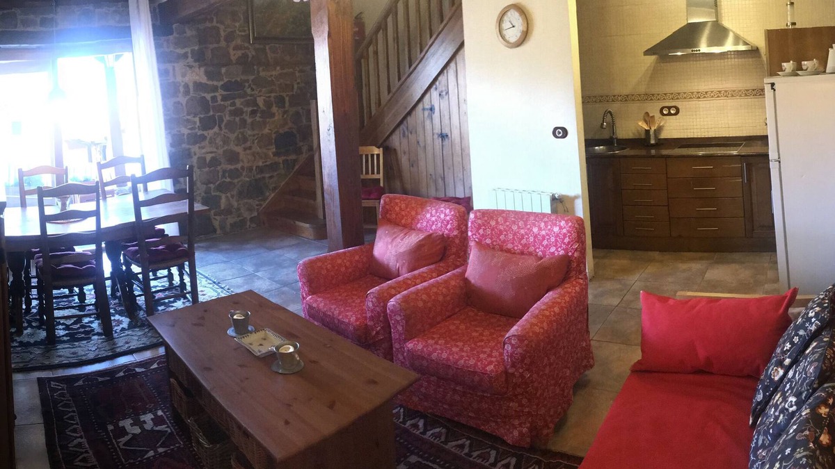 Tudes Apartment | Amaizing Traditional Apartment with Superb mountain views.