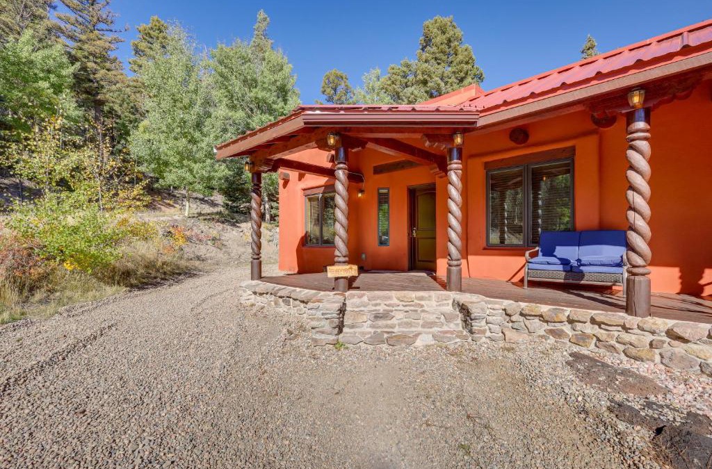 Amalia House | Amalia Mountain Getaway with Deck, Fireplace!