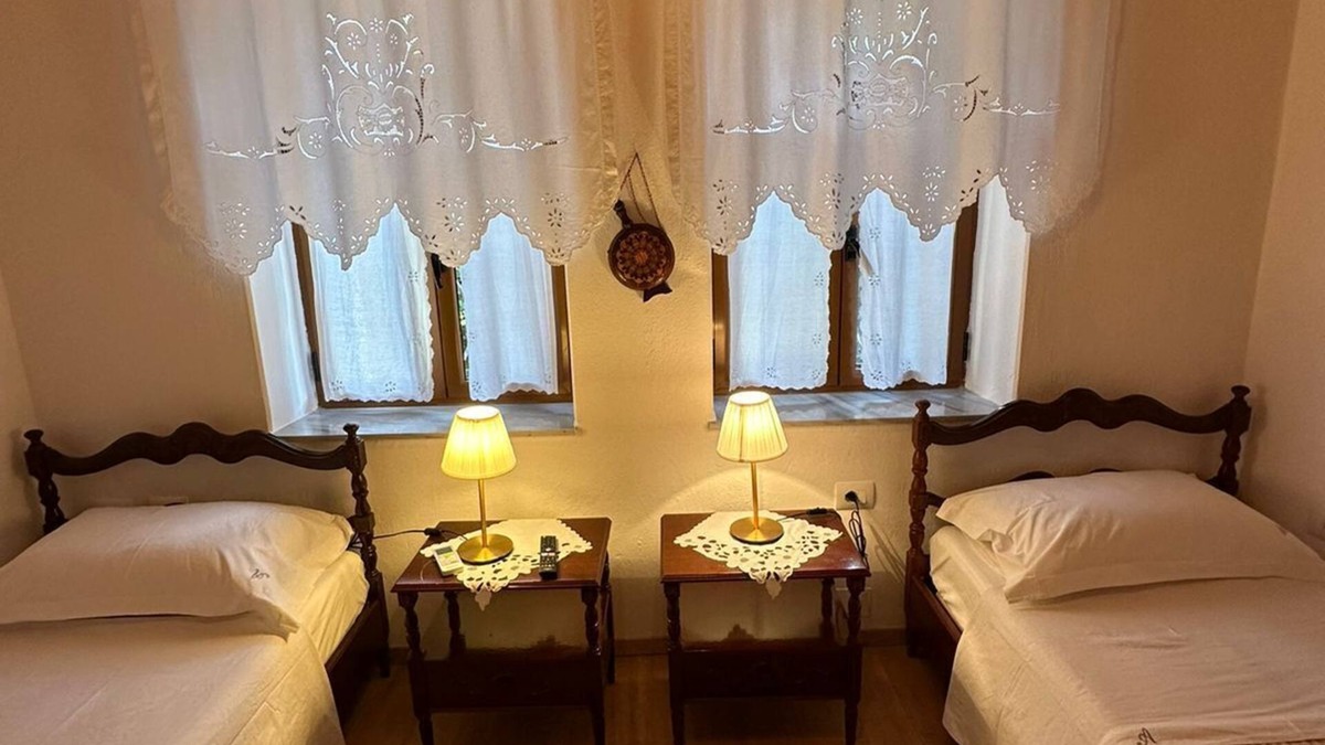 Gjirokaster House | Amalia's House