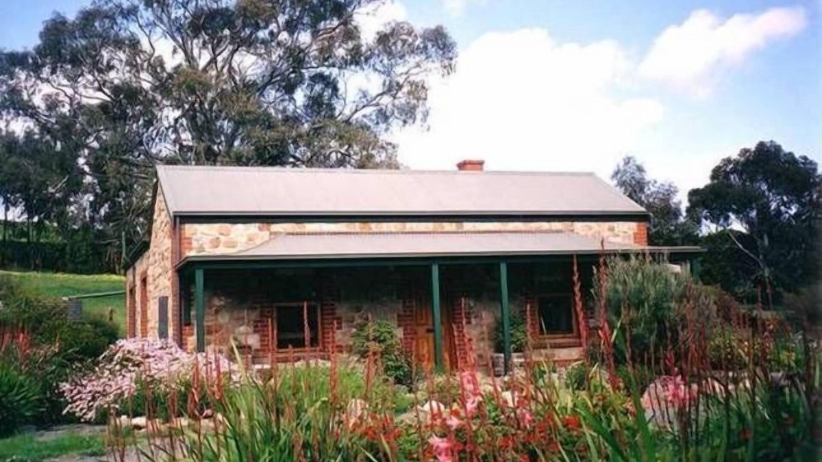 Kuitpo Bed & Breakfast | Amanda's Cottage 1899