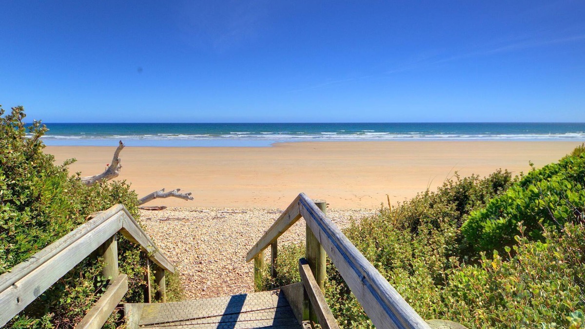 Turners Beach Apartment | Amarè Beachside Luxury