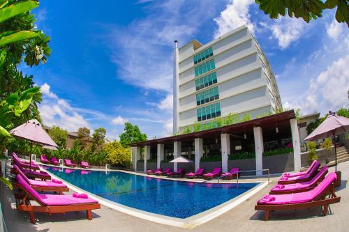 Racha Thewa Hotel | Amaranth Suvarnabhumi Hotel - Free Suvarnabhumi Airport Shuttle