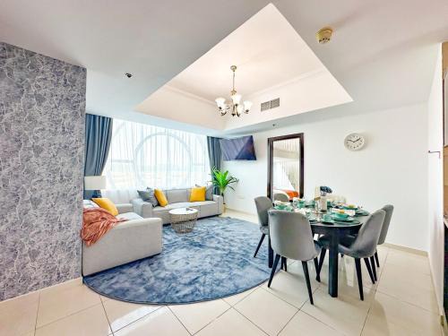 Dubai Apartment | Amazing 2 Bedroom in Al Rabia Tower in Majan 6PPL