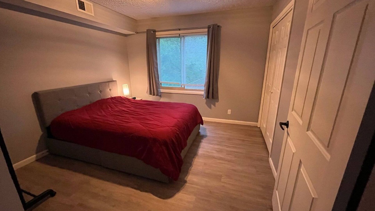 Lincoln House | Amazing 2-bedroom ranch house in Lincoln