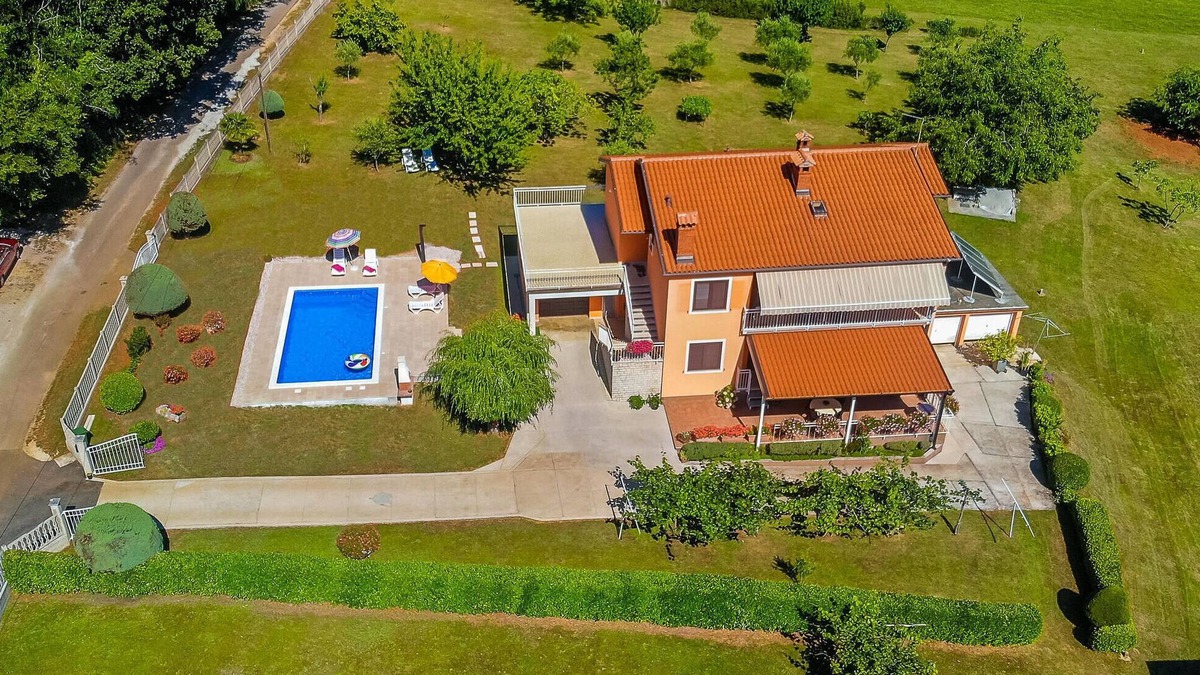 Sumber Apartment | Amazing apartment in Nedescina