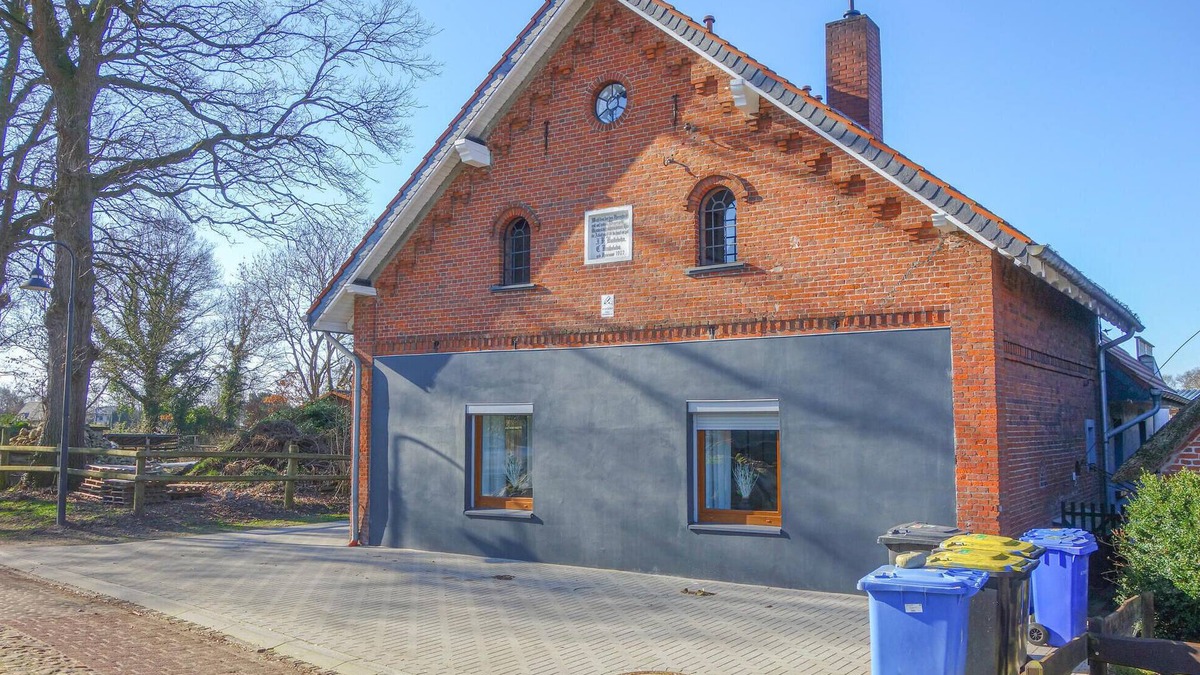 Loxstedt Apartment | Amazing apartment in Loxstedt with WiFi